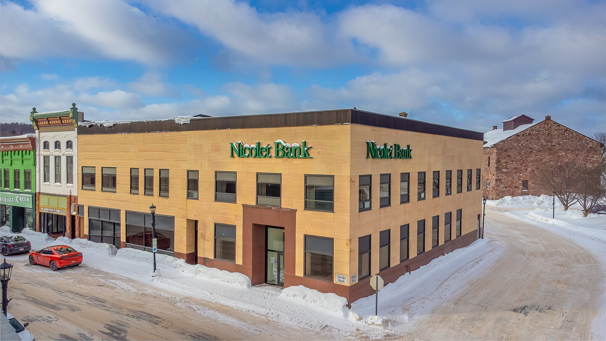 100-106 S Main st, Ishpeming, MI for Sale