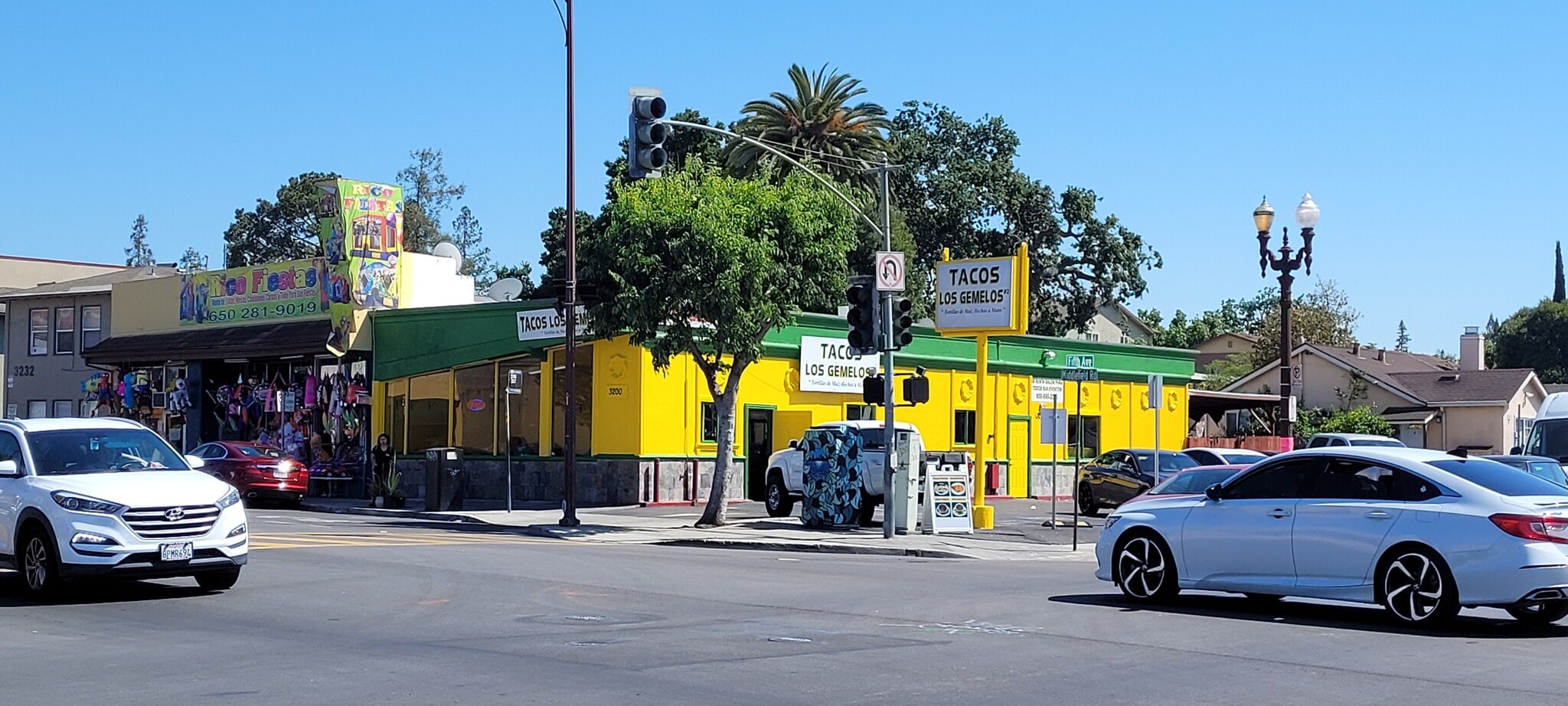 3200 Middlefield Rd, Menlo Park, CA for Sale