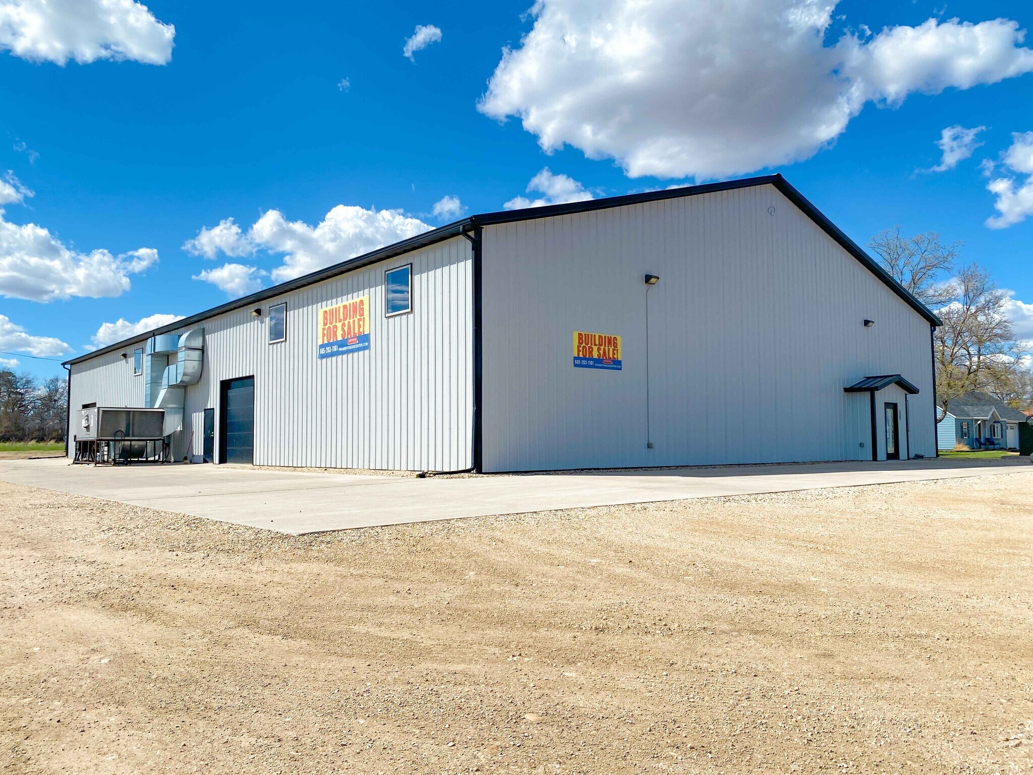309 Prairie Ave SW, De Smet, SD for Sale