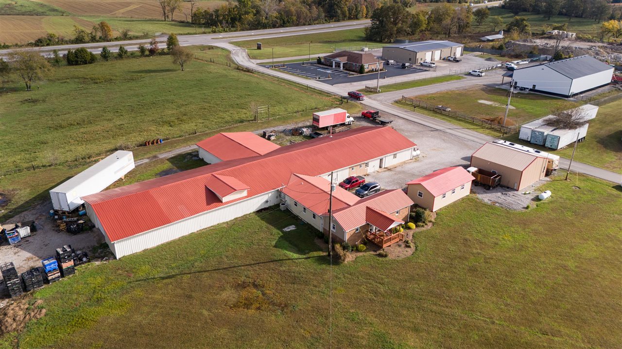 2290 W Jeff Davis Hwy, Elkton, KY for Rent