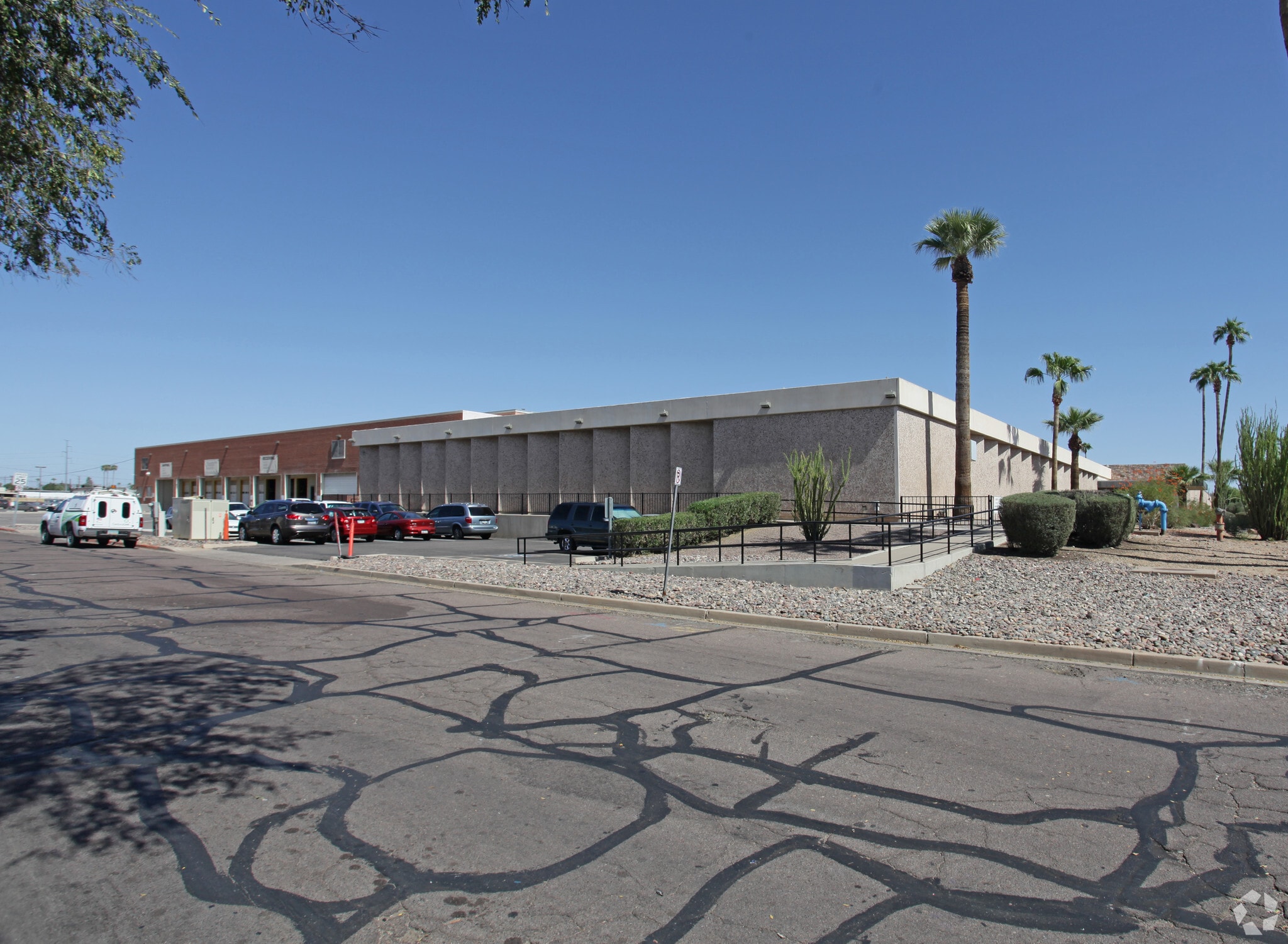 3750 W Indian School Rd, Phoenix, AZ for Rent