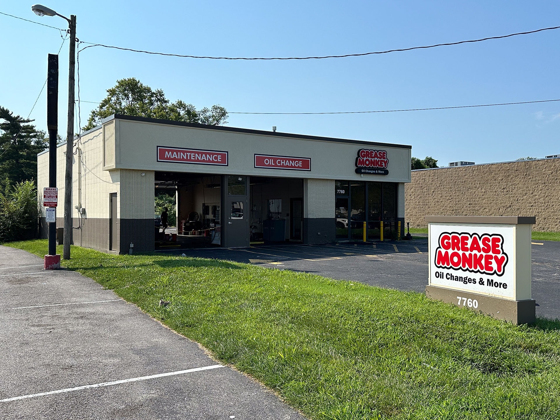 7760 N Lindbergh Blvd, Hazelwood, MO for Rent