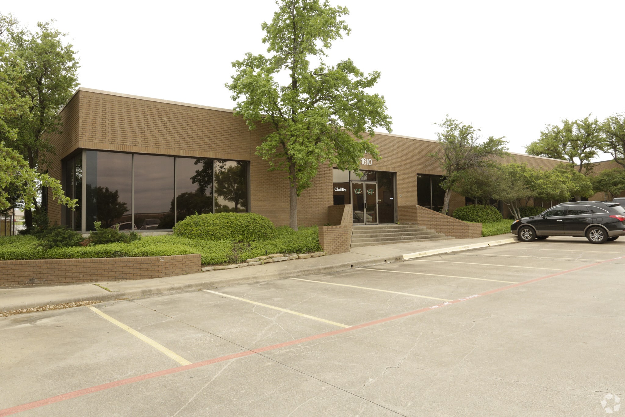 1610 Corporate Ct, Irving, TX for Rent