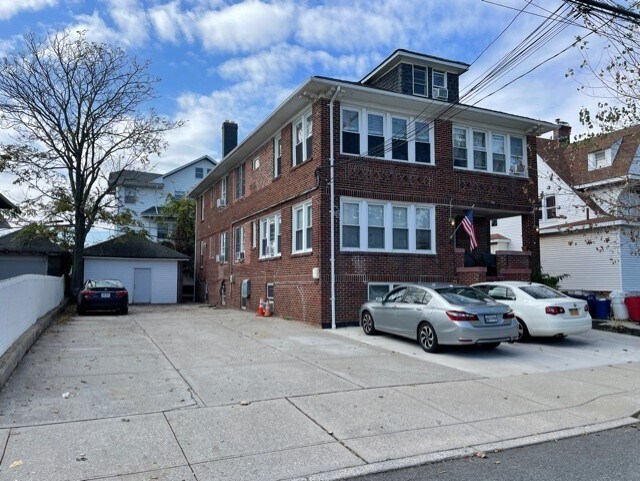163 Beach 122nd St, Rockaway Park, NY for Sale