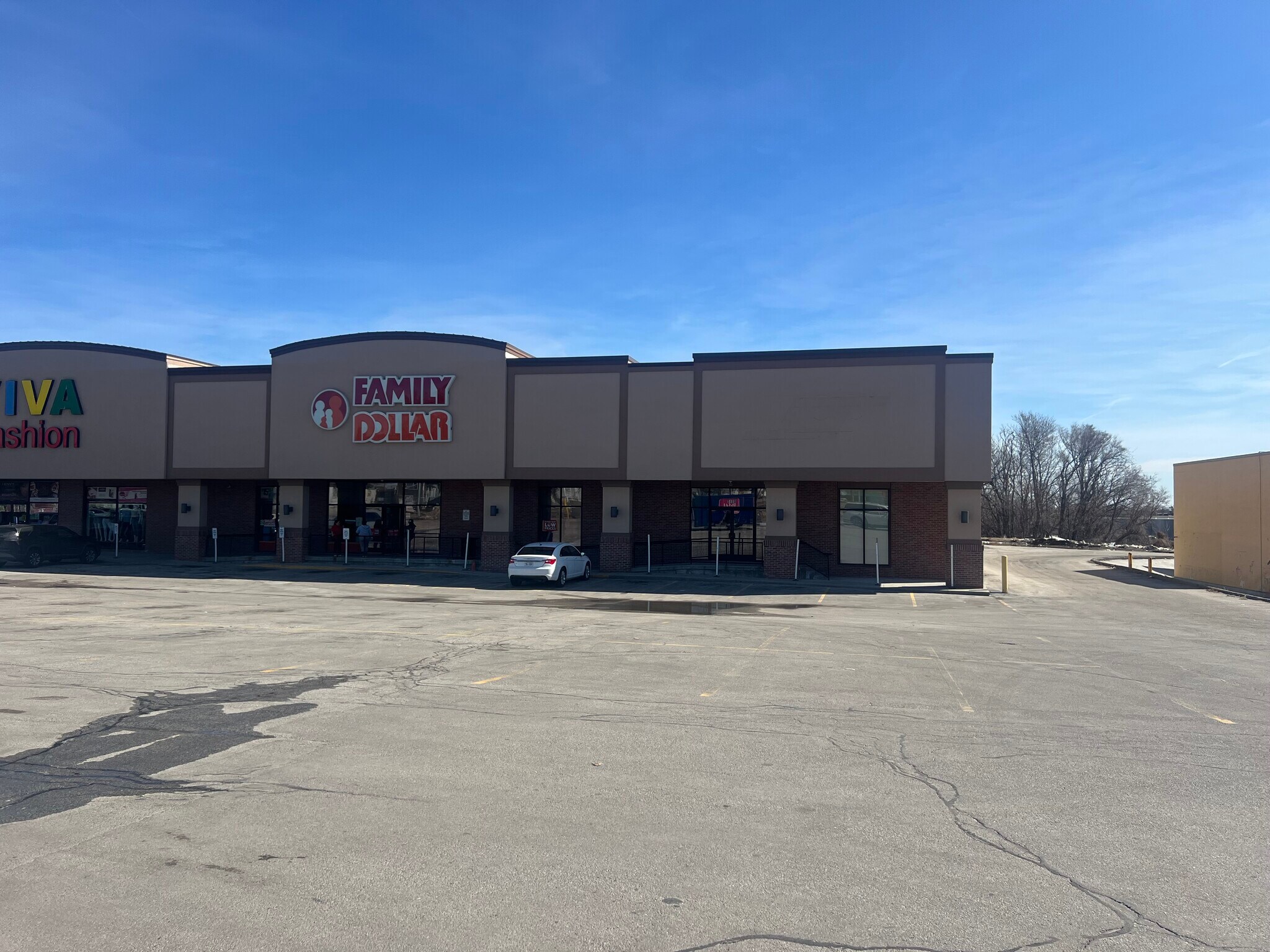5135 S 36th St, Omaha, NE for Rent