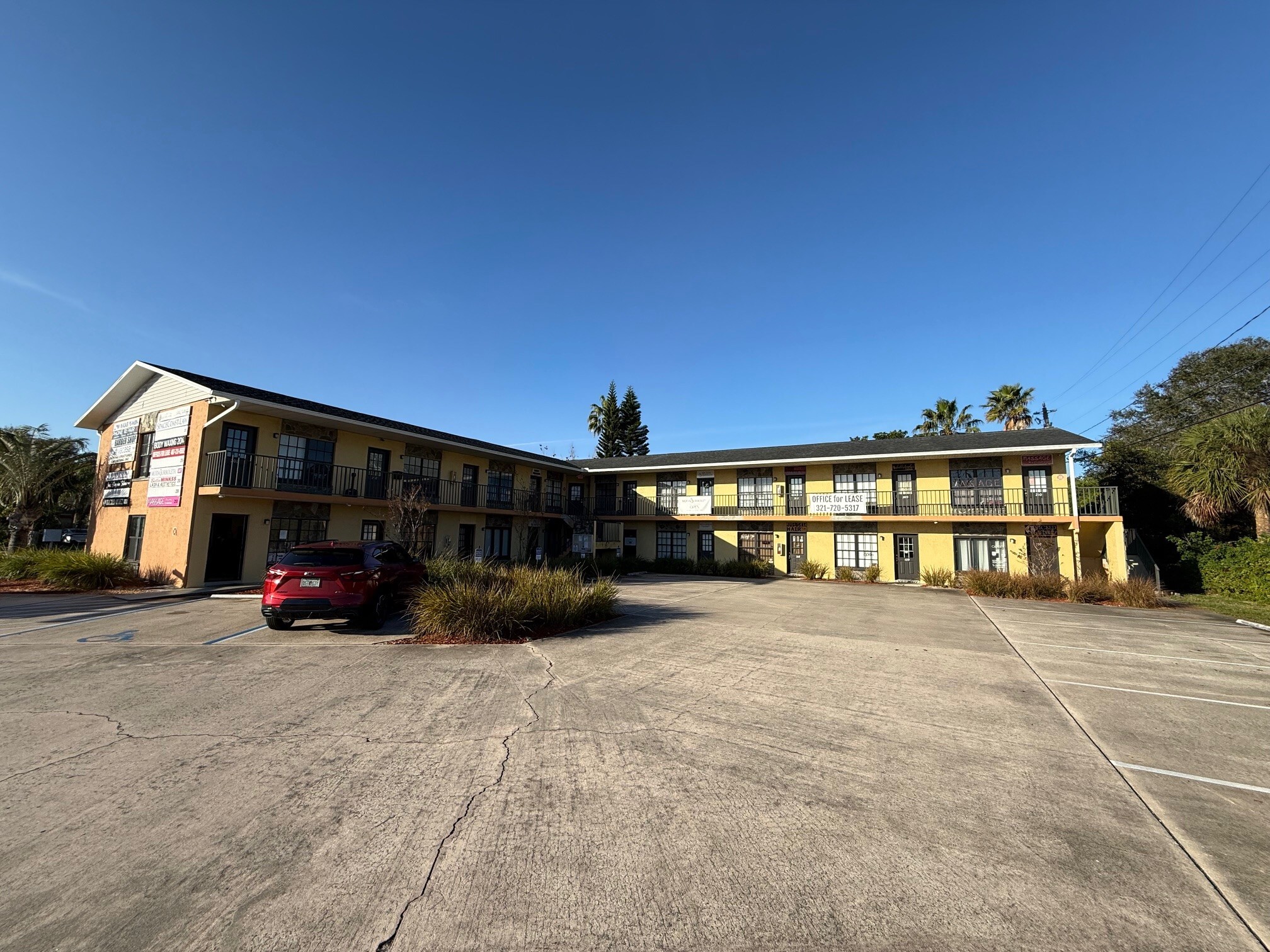 102 Columbia Dr, Cape Canaveral, FL for Sale