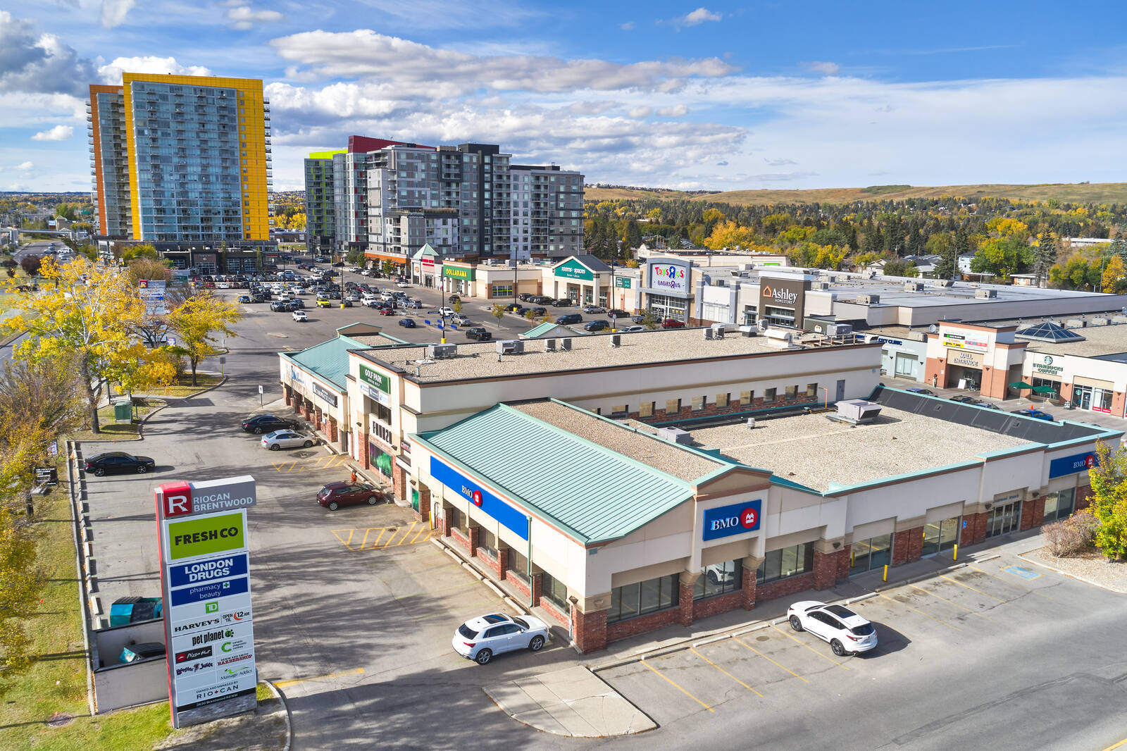 3630 Brentwood Blvd NW, Calgary, AB for Rent