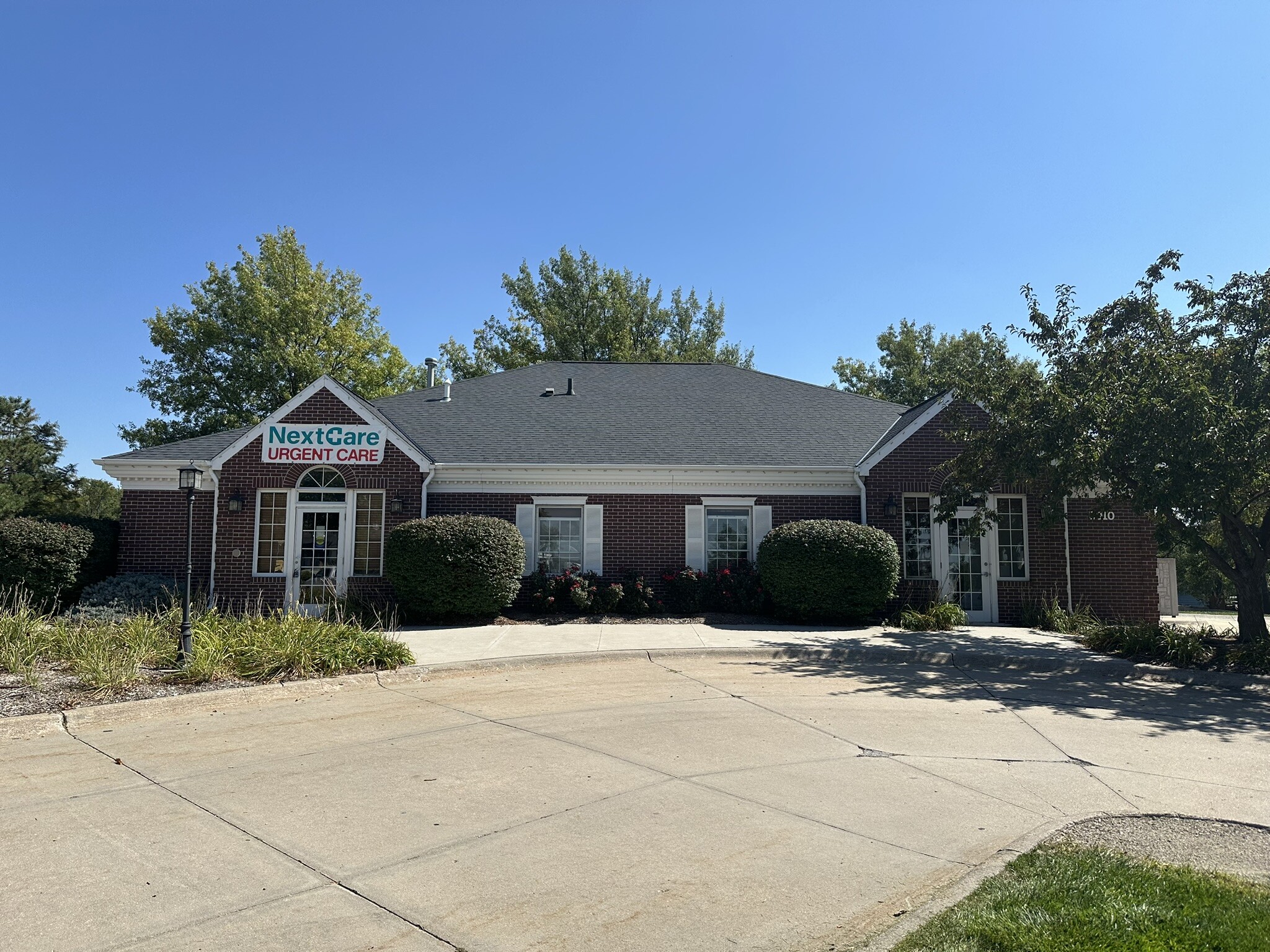 3910 Village Dr, Lincoln, NE for Rent
