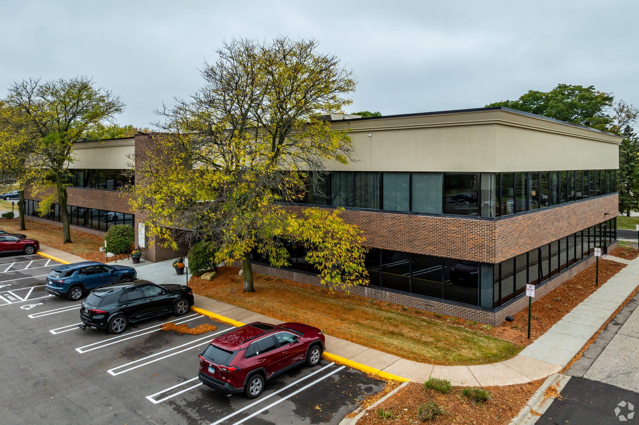 4200 W Old Shakopee Rd, Bloomington, MN for Rent