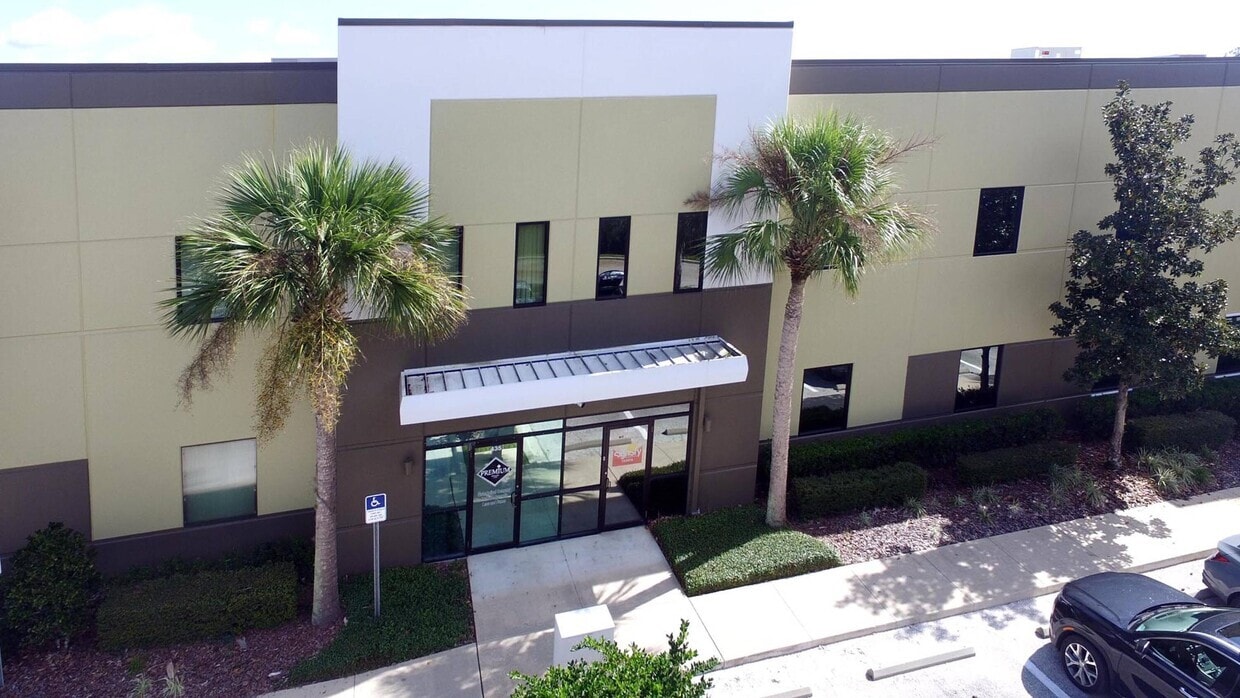 640 Brooker Creek Blvd, Oldsmar, FL for Sale