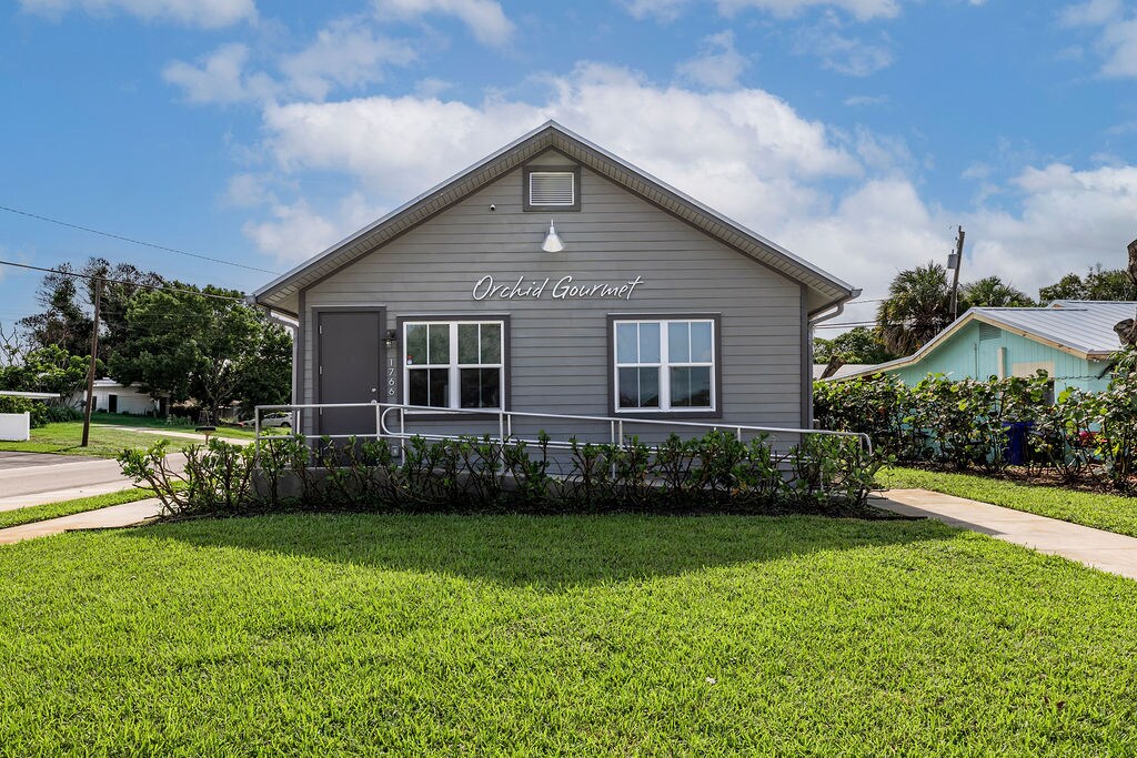1766 14th Ave, Vero Beach, FL for Sale