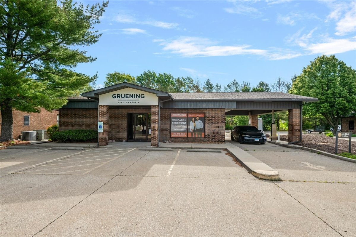 1124 Centre West Dr, Springfield, IL for Rent