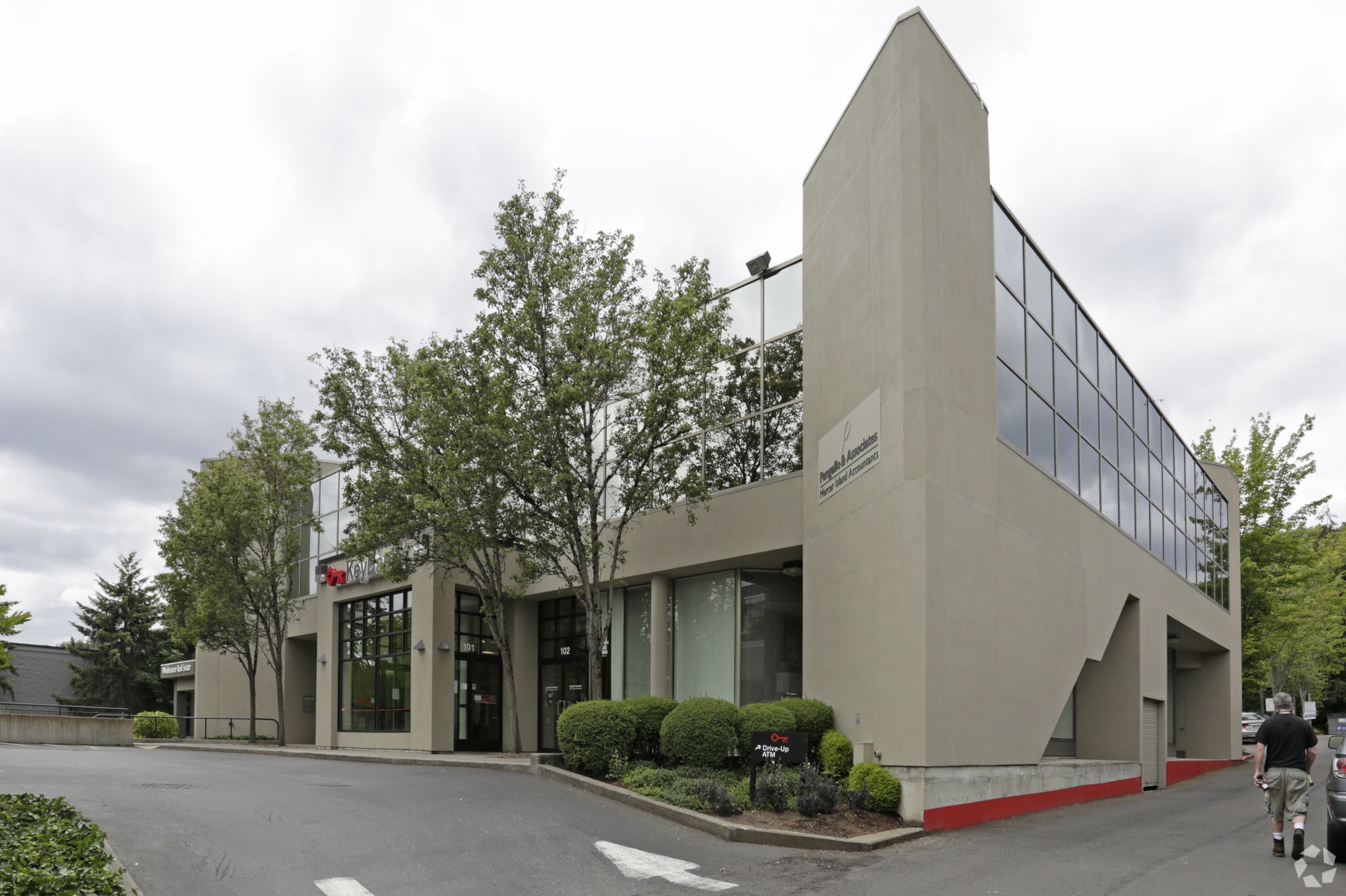 2731 77th Ave SE, Mercer Island, WA for Rent