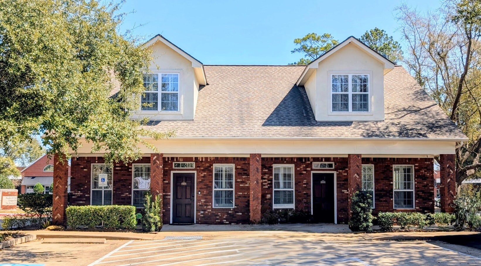 7 Grogans Park Dr, Spring, TX for Sale