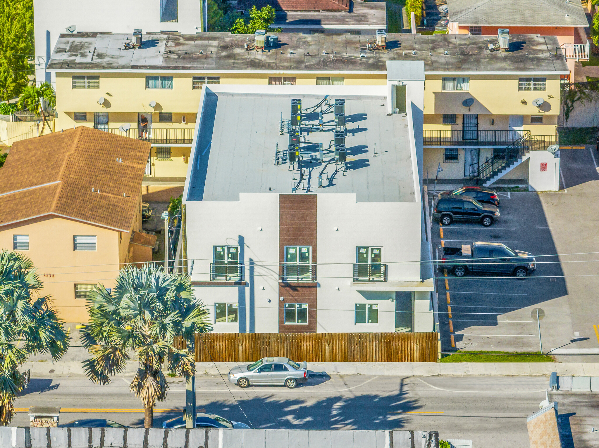 1567 NW 1st St, Miami, FL for Sale