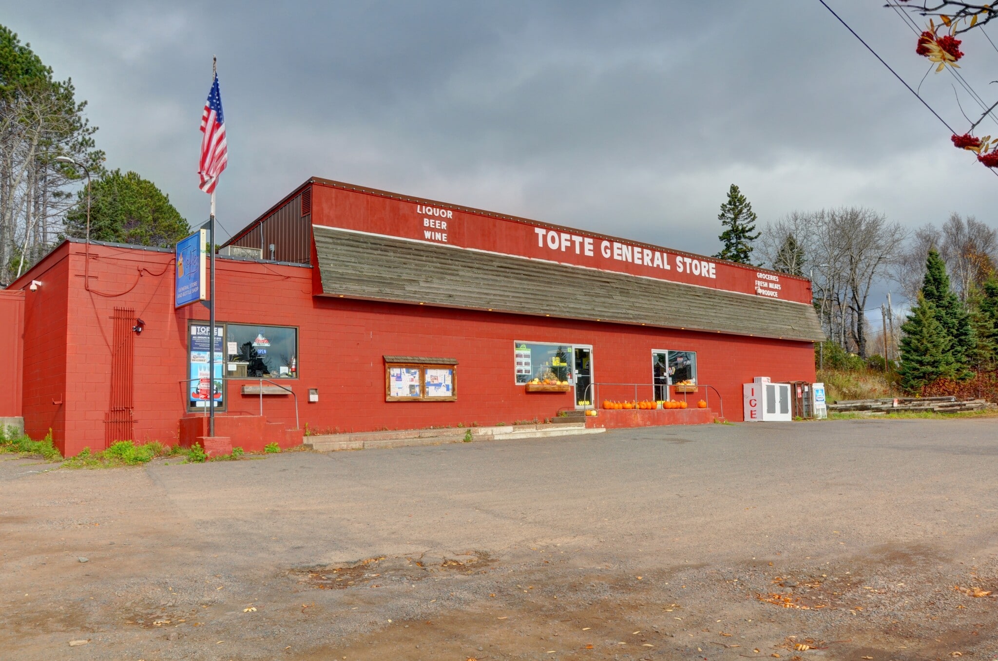 7125 MN-61, Tofte, MN for Sale