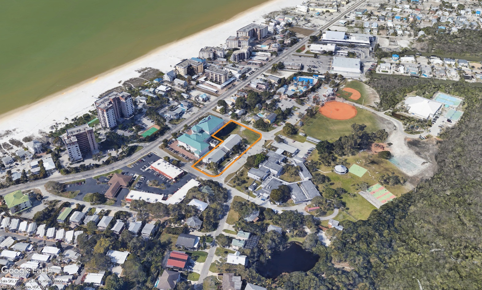 155 Bay Rd, Fort Myers, FL for Sale