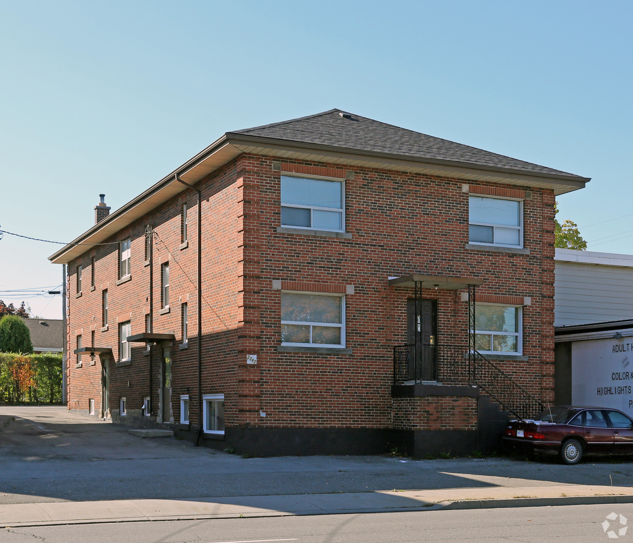 2342 King St E, Hamilton, ON for Sale