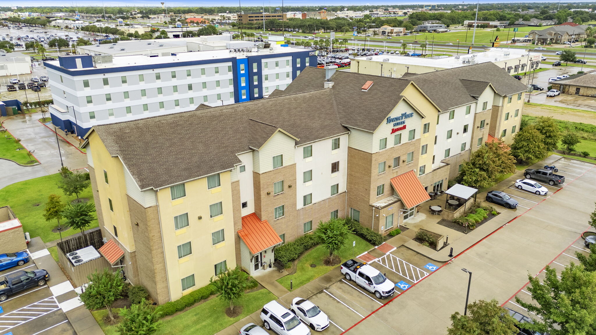 2700 Port Plaza Dr, Port Arthur, TX for Sale