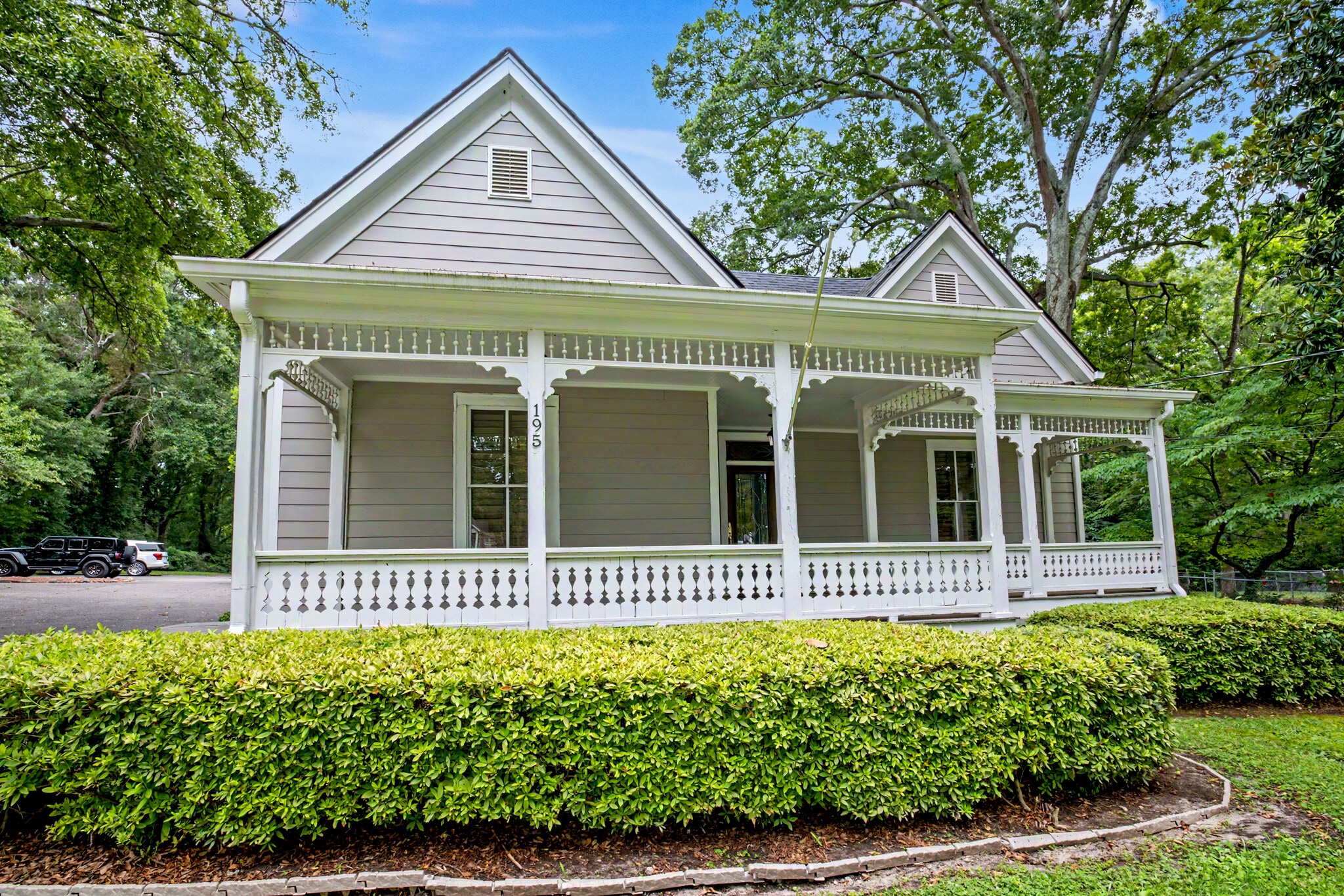 195 N Jeff Davis Dr, Fayetteville, GA for Sale