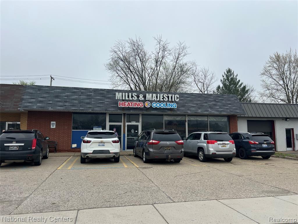 15210 Middlebelt Rd, Livonia, MI for Sale