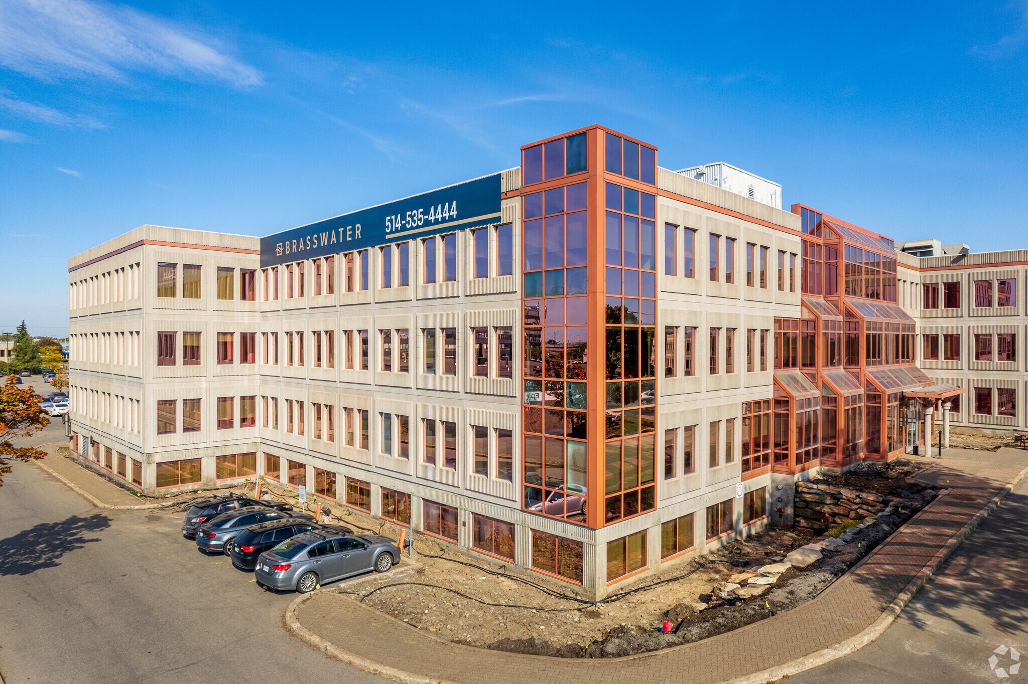 7405 Rte Transcanadienne, Montréal, QC for Rent