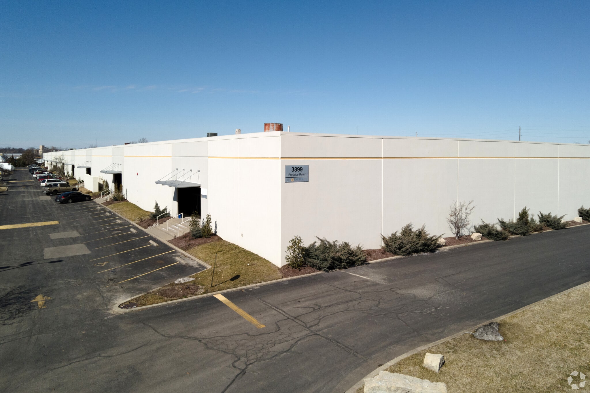 3899 Produce Rd, Louisville, KY for Rent