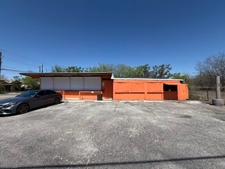 San Antonio, TX Retail - 1701 E Houston St