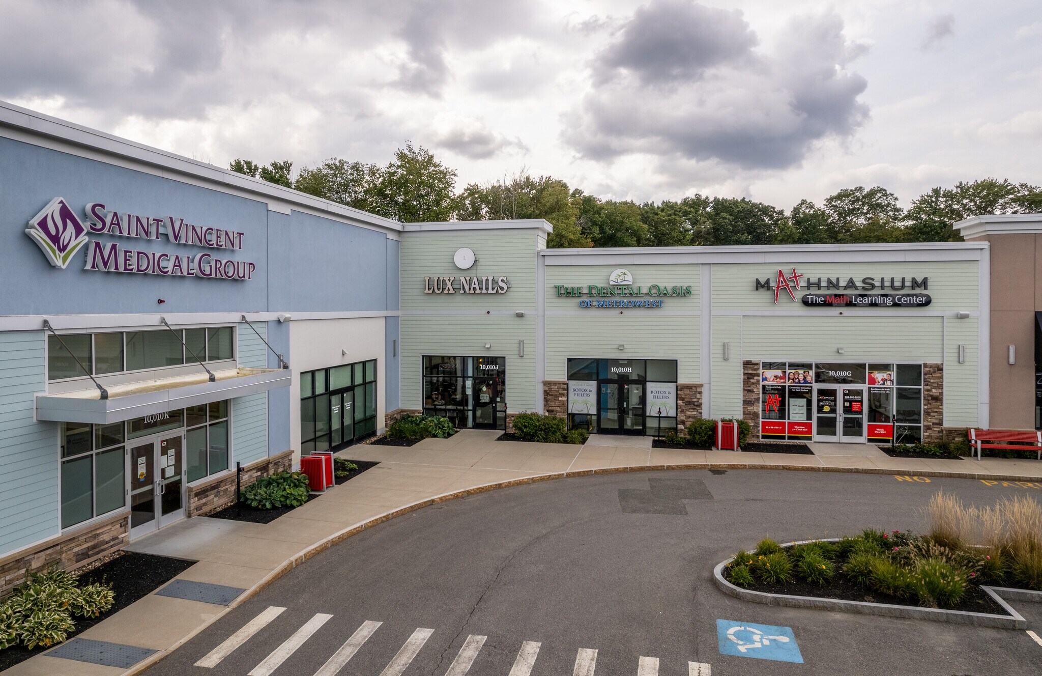 10010 Shops Way, Northborough, MA for Rent