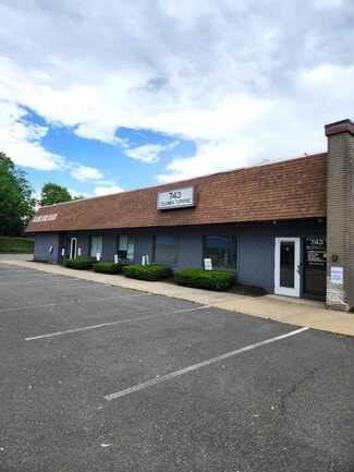 East Greenbush, NY Office/Retail - 743 Columbia Tpke
