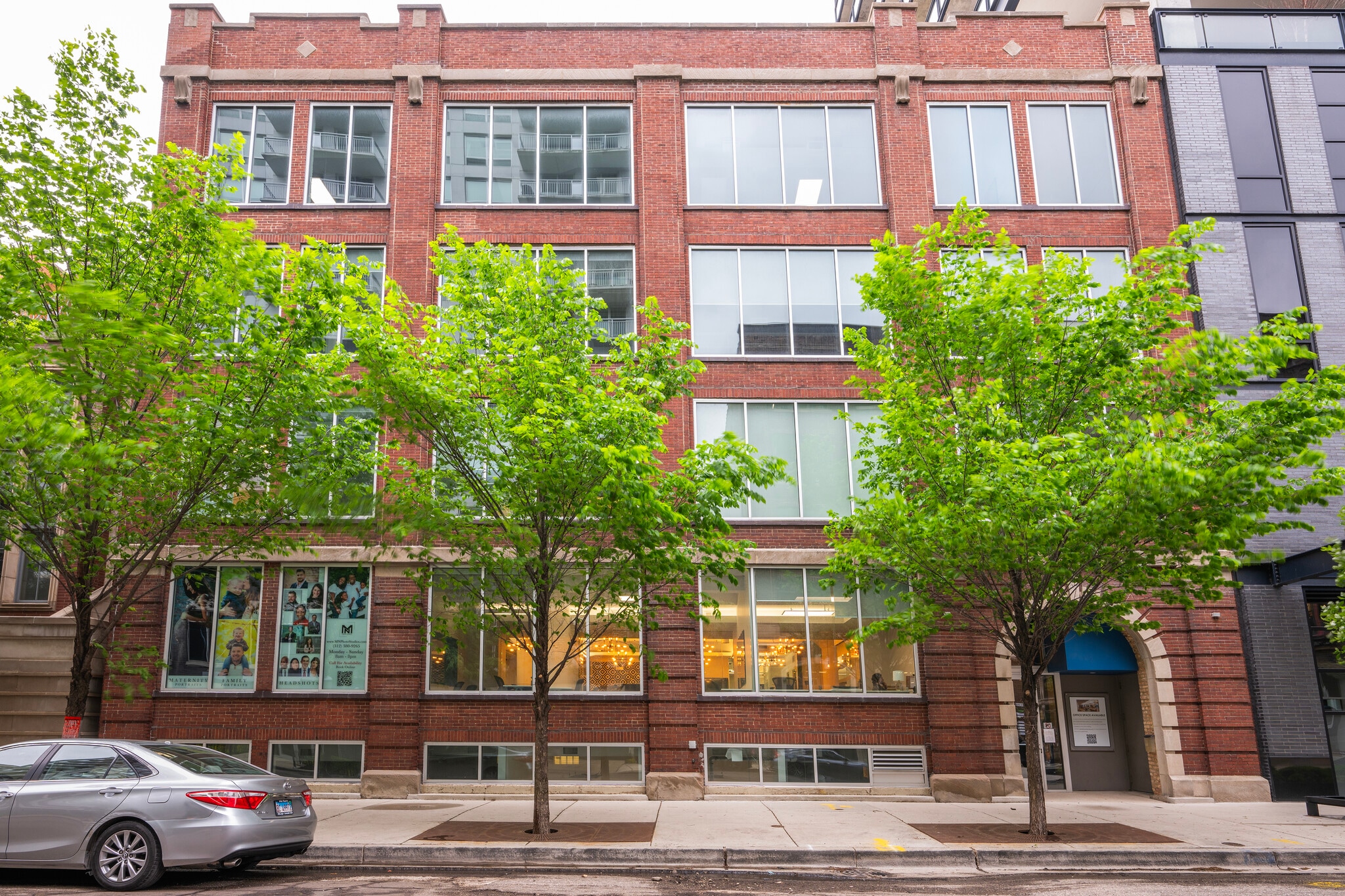 420 W Huron St, Chicago, IL for Sale