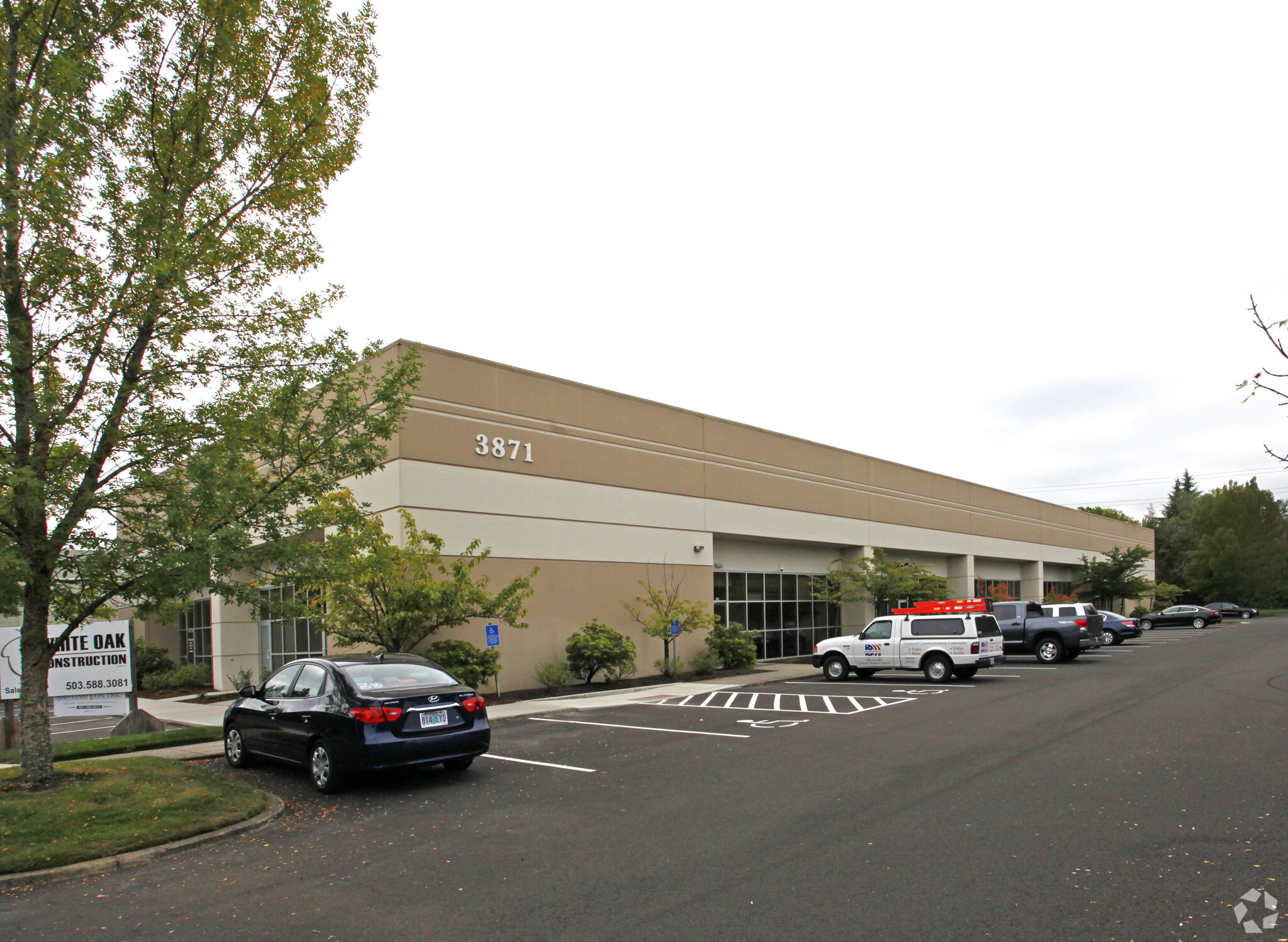 3871 Fairview Industrial Dr SE, Salem, OR for Rent