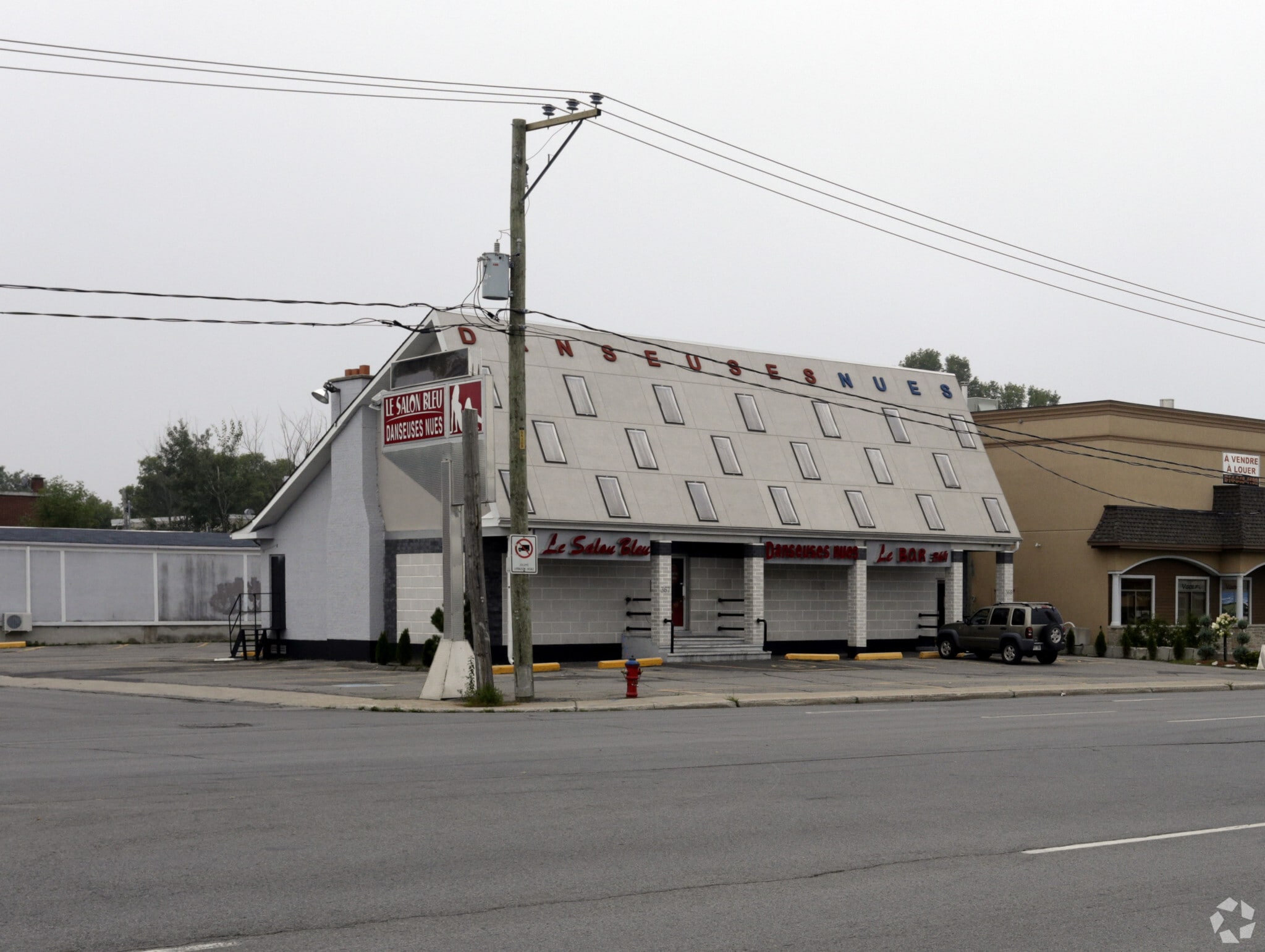 367-369 Boul Curé-Labelle, Laval, QC for Sale