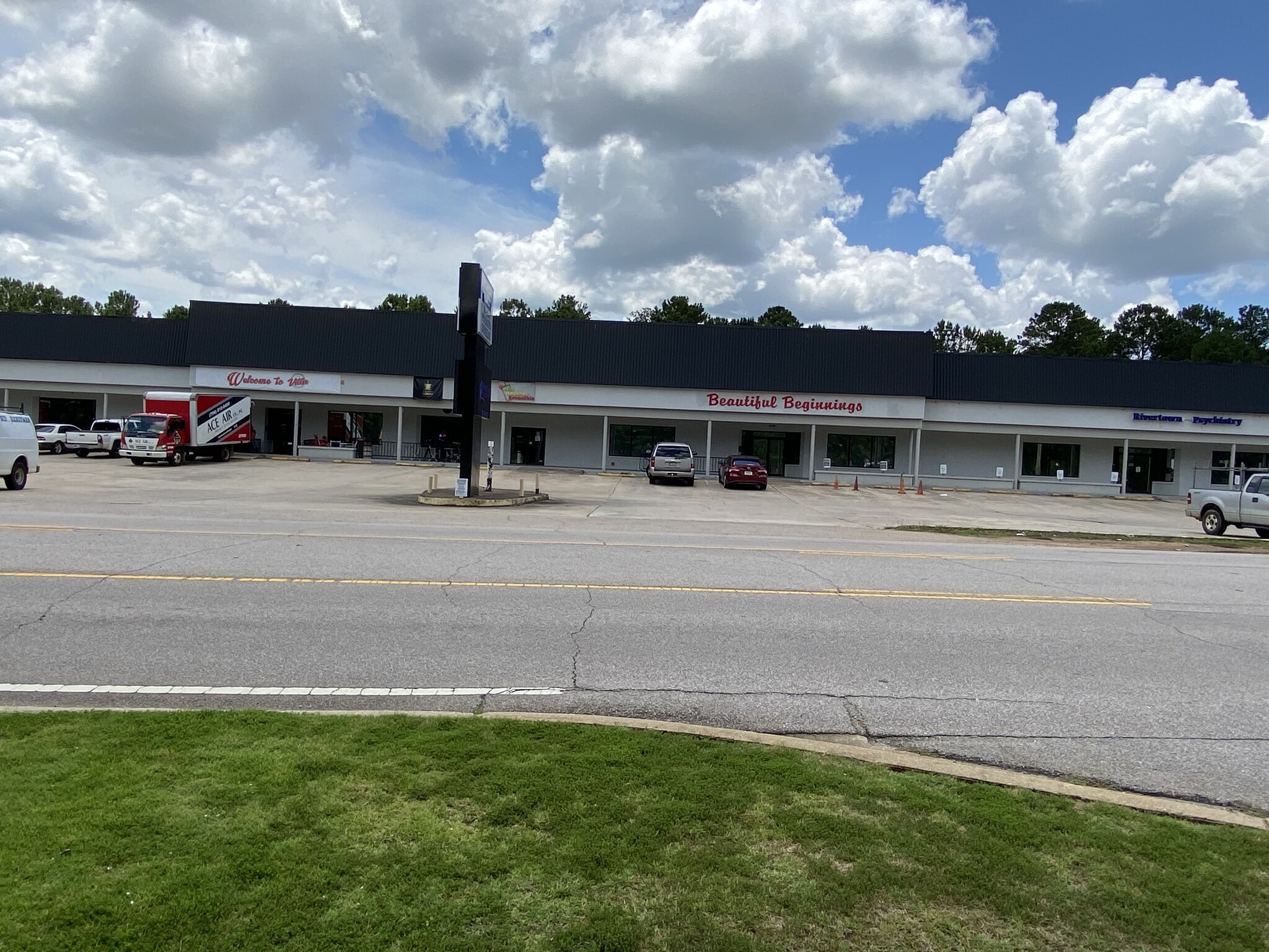 1605 Vernon St, Lagrange, GA for Rent