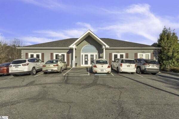 812 W Wade Hampton Blvd, Greer, SC for Rent