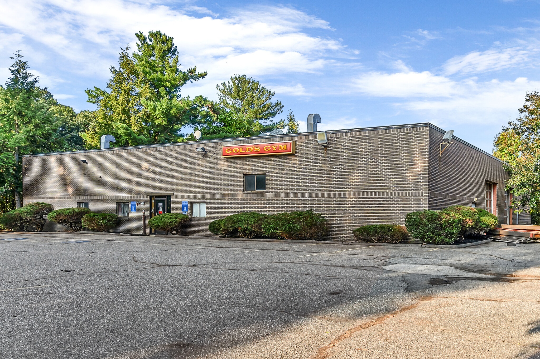 61 Domino Dr, Concord, MA for Sale
