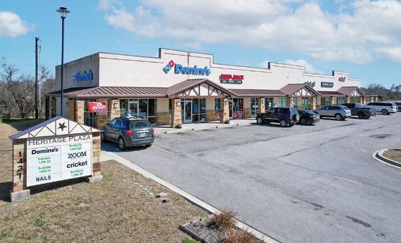 1431 E Broadway St, Cuero, TX for Rent
