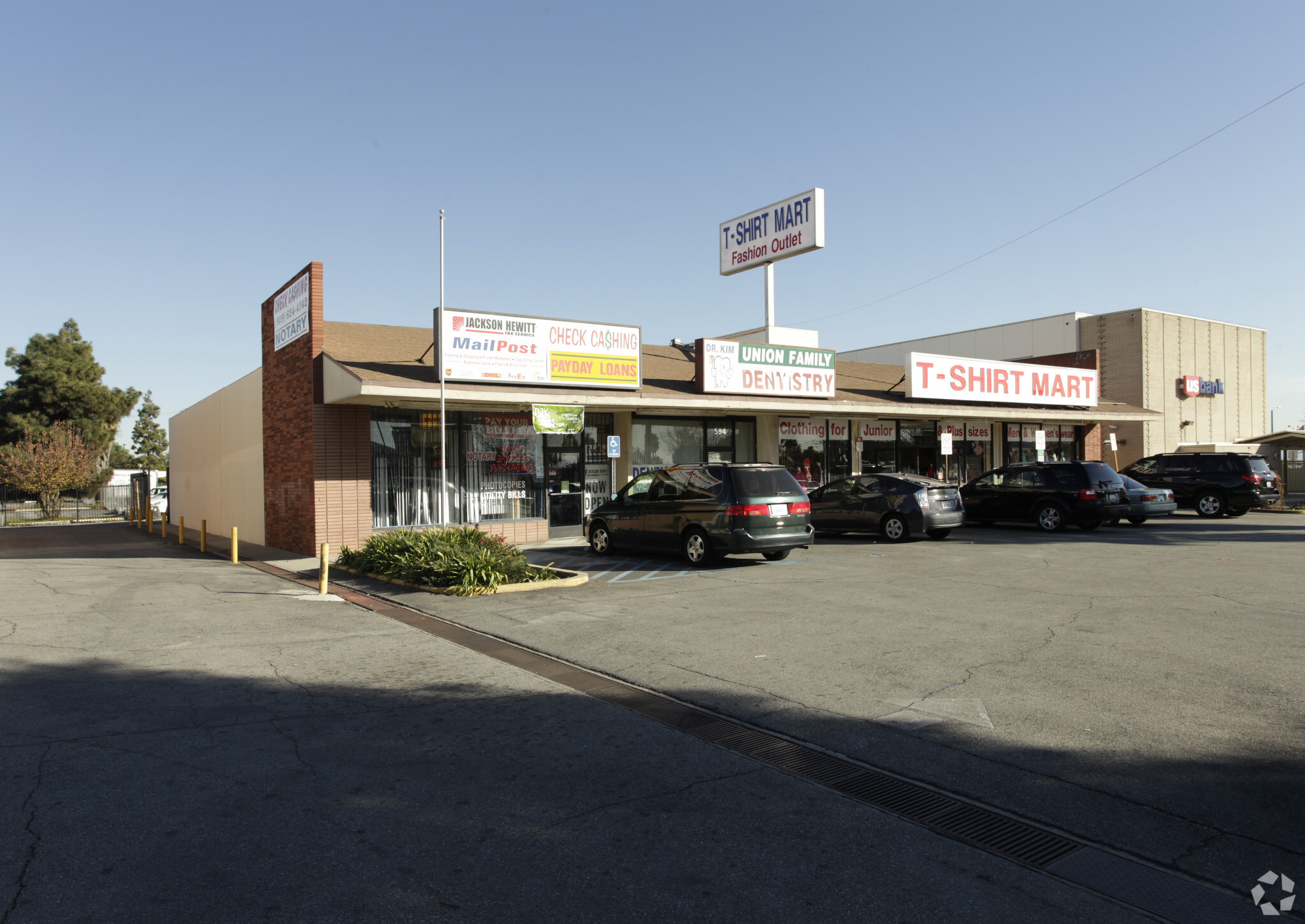 500-699 Indian Hill Blvd, Pomona, CA for Rent