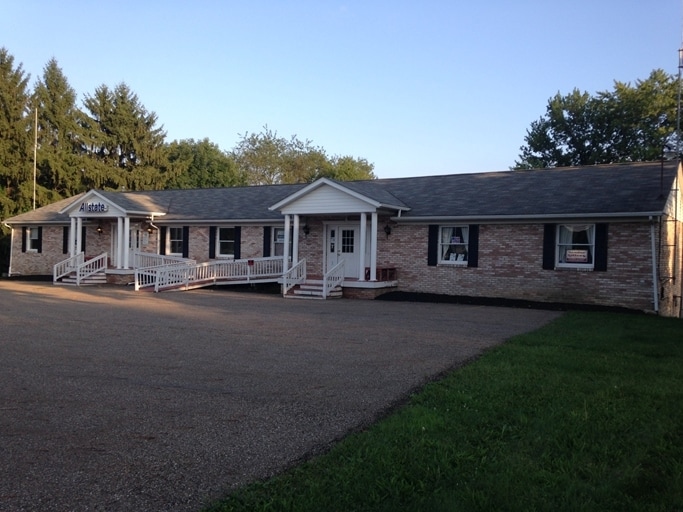 2930 Edison St NW, Uniontown, OH for Rent