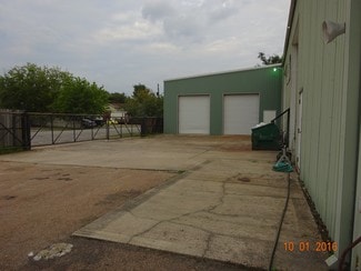 Houston, TX Warehouse - 705 Freeport St