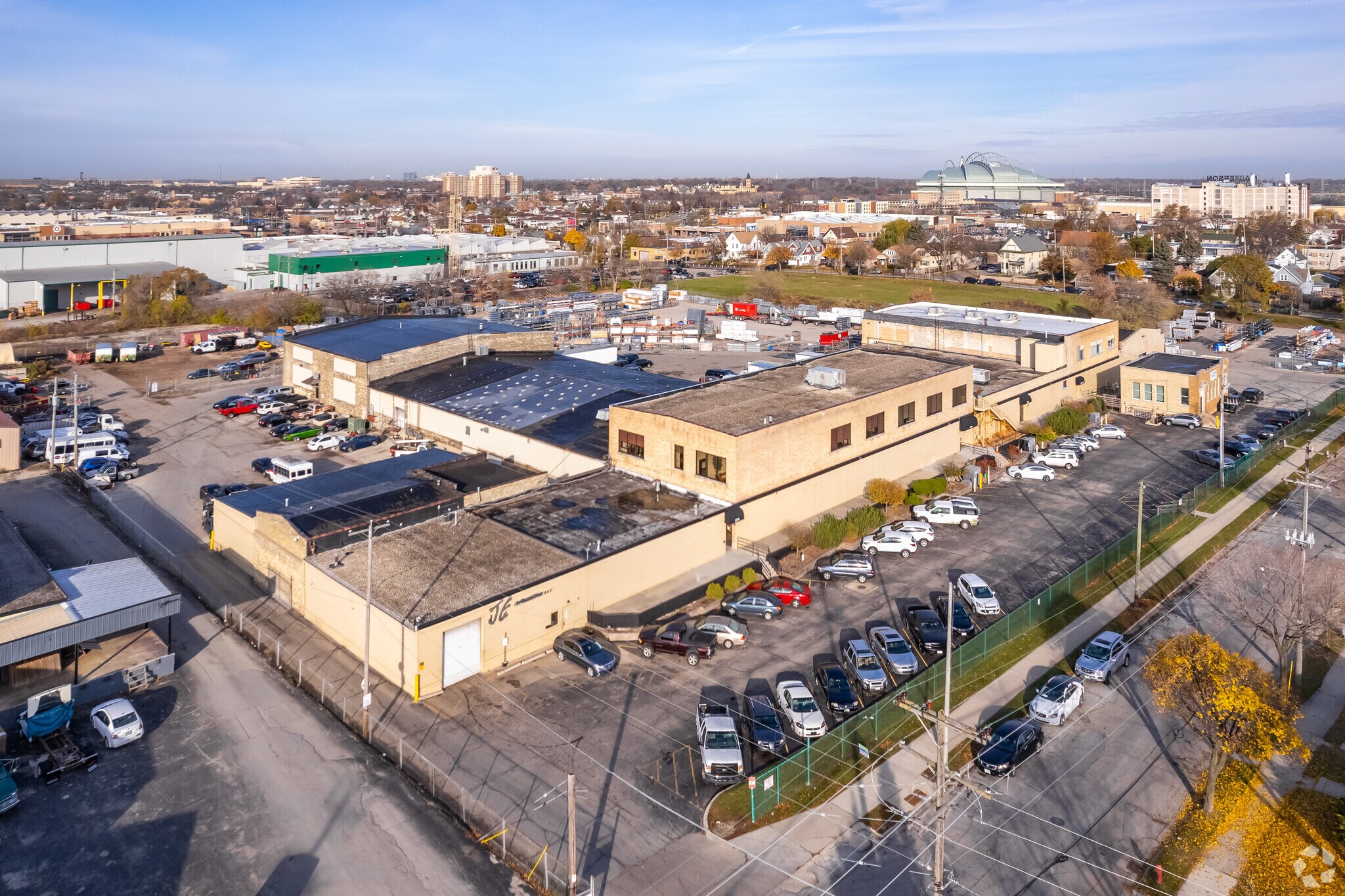 1549 S 38th St, Milwaukee, WI for Rent
