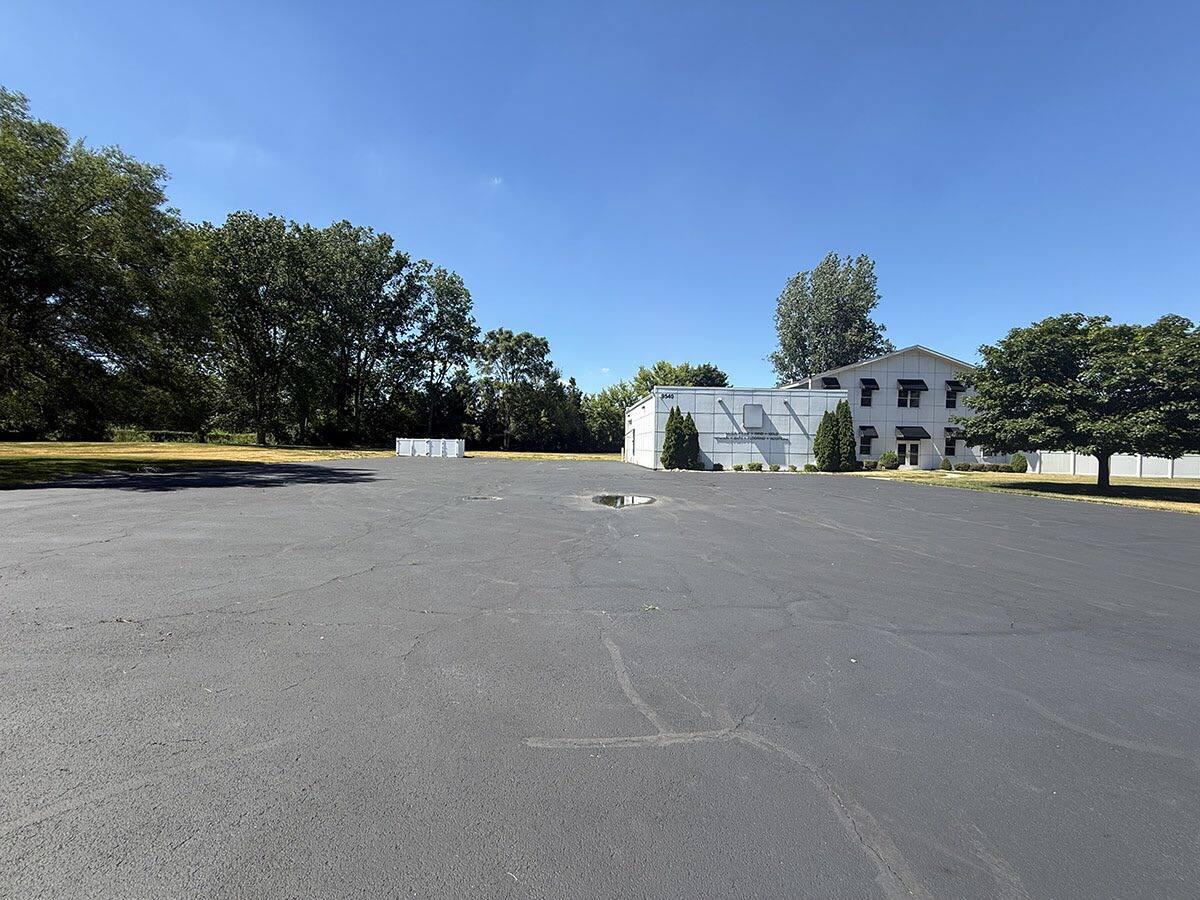 9540 Airport Hwy, Monclova, OH for Rent