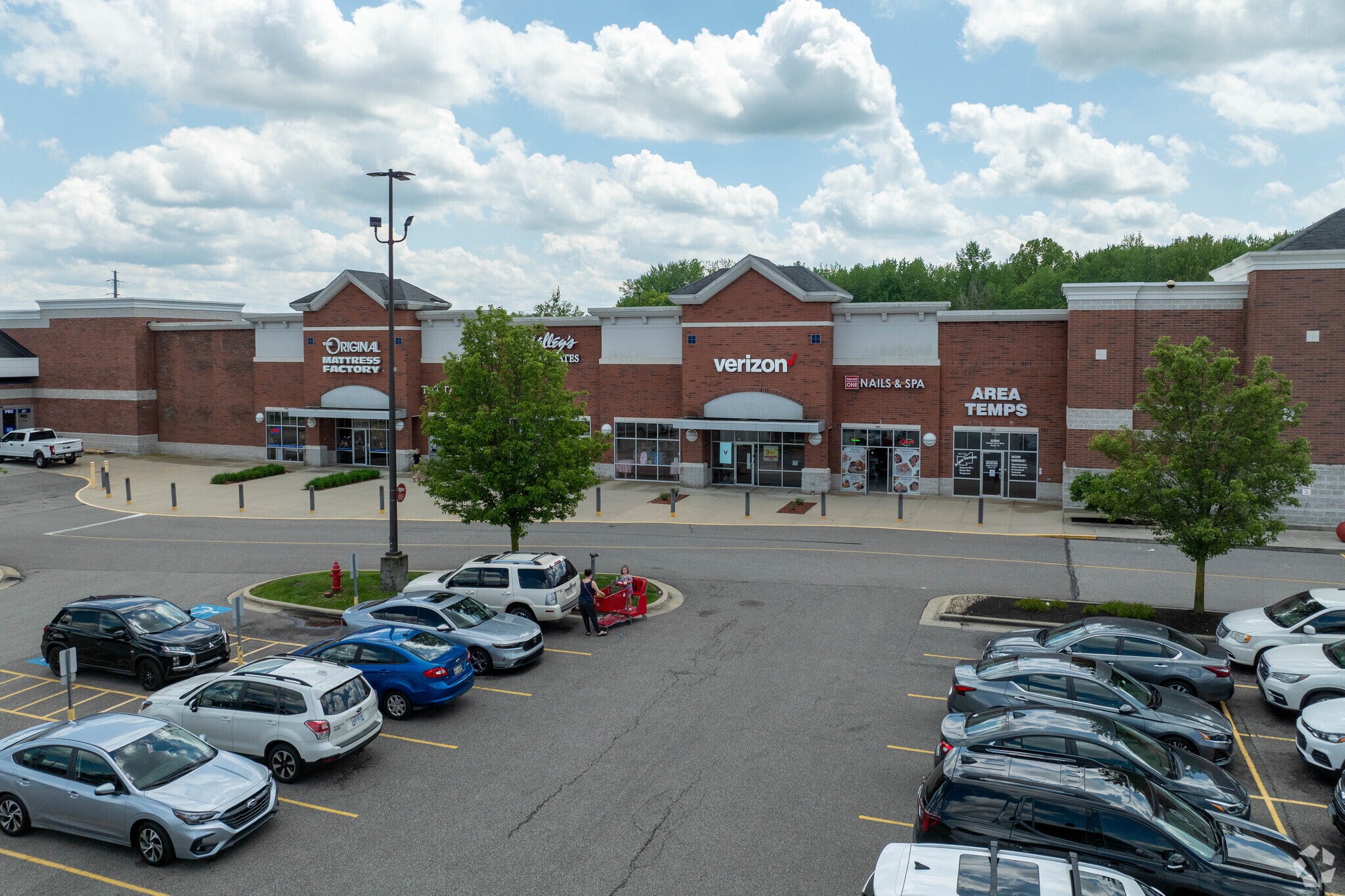 8266 Golden Link Blvd, Northfield, OH for Rent