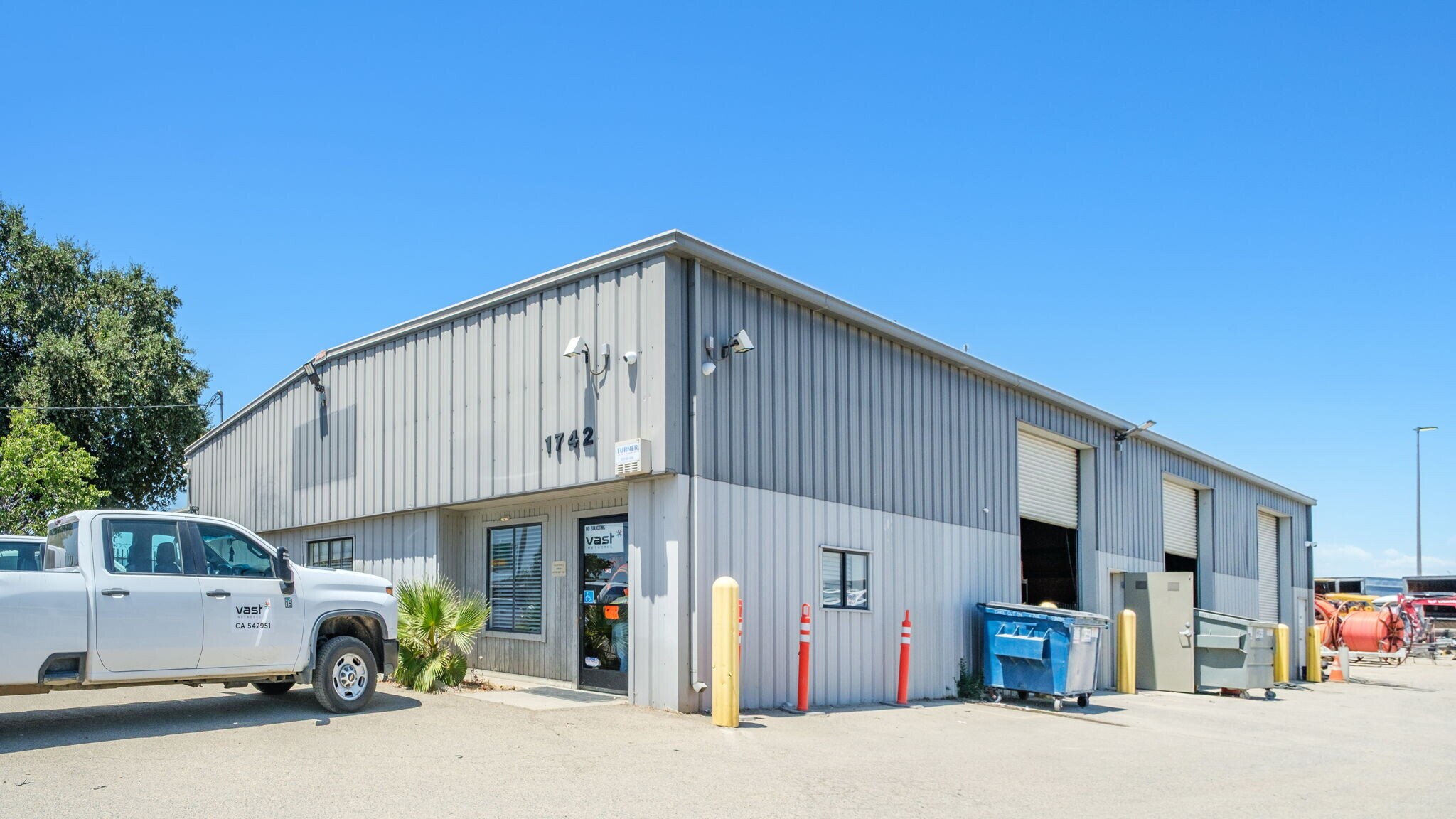 1742 W Pine Ave, Fresno, CA for Rent