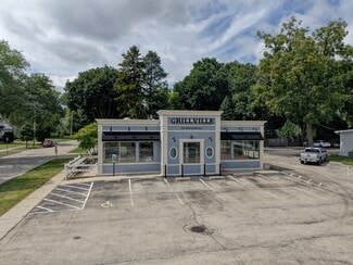 Libertyville, IL Restaurant - 327 S Milwaukee Ave