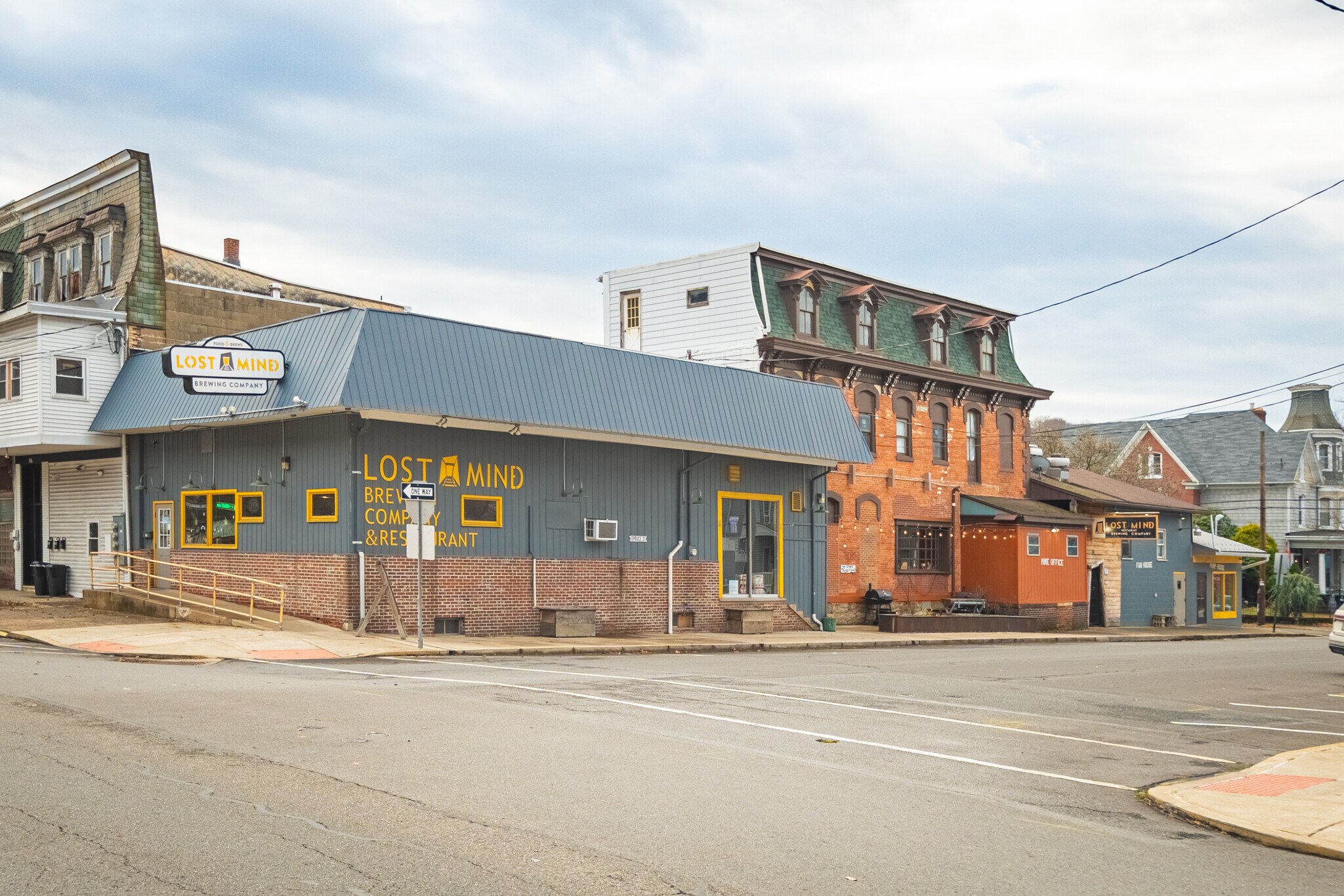 100 S Market St, Shamokin, PA for Sale