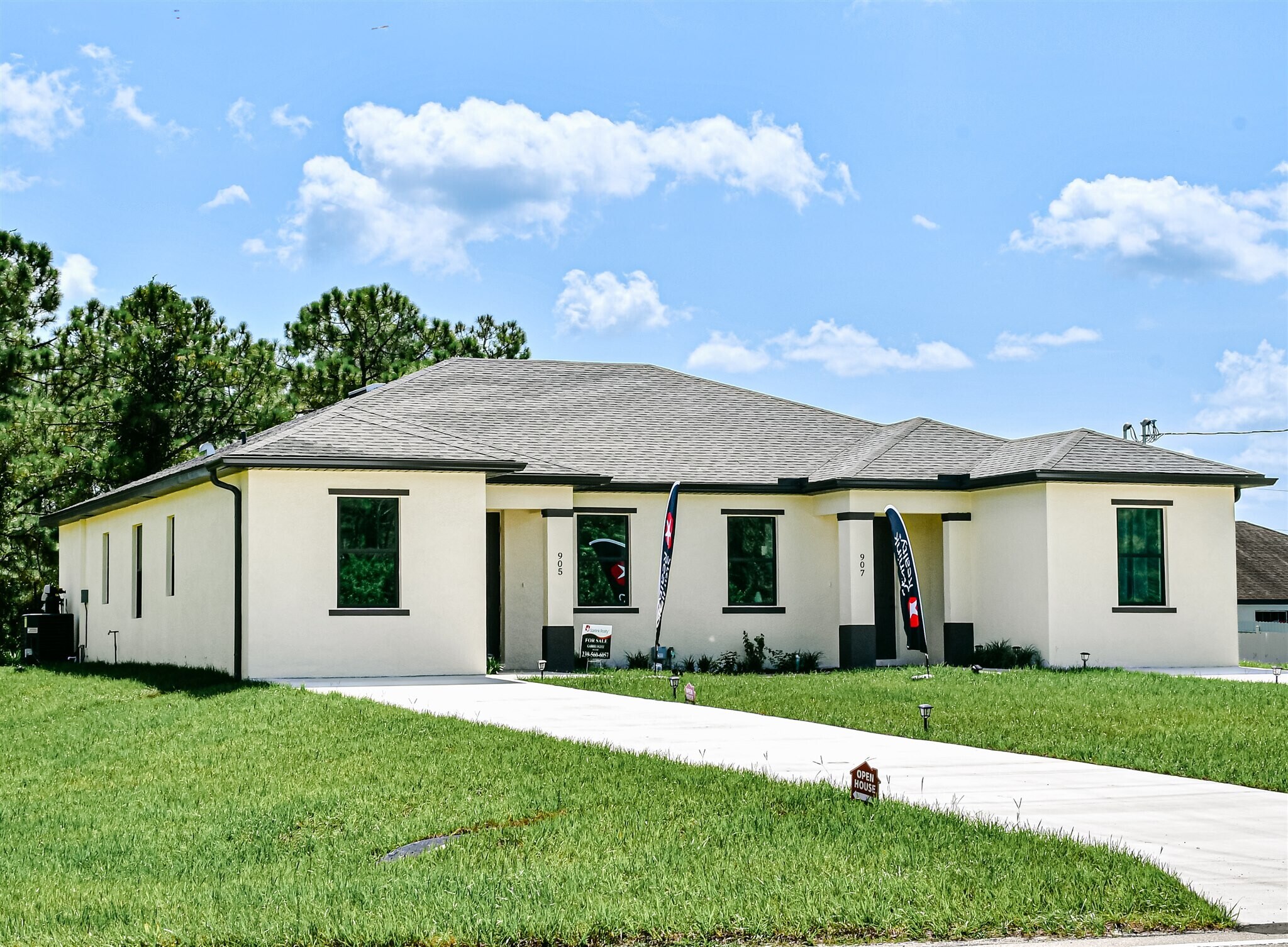 4657 25th St SW, Lehigh Acres, FL for Sale