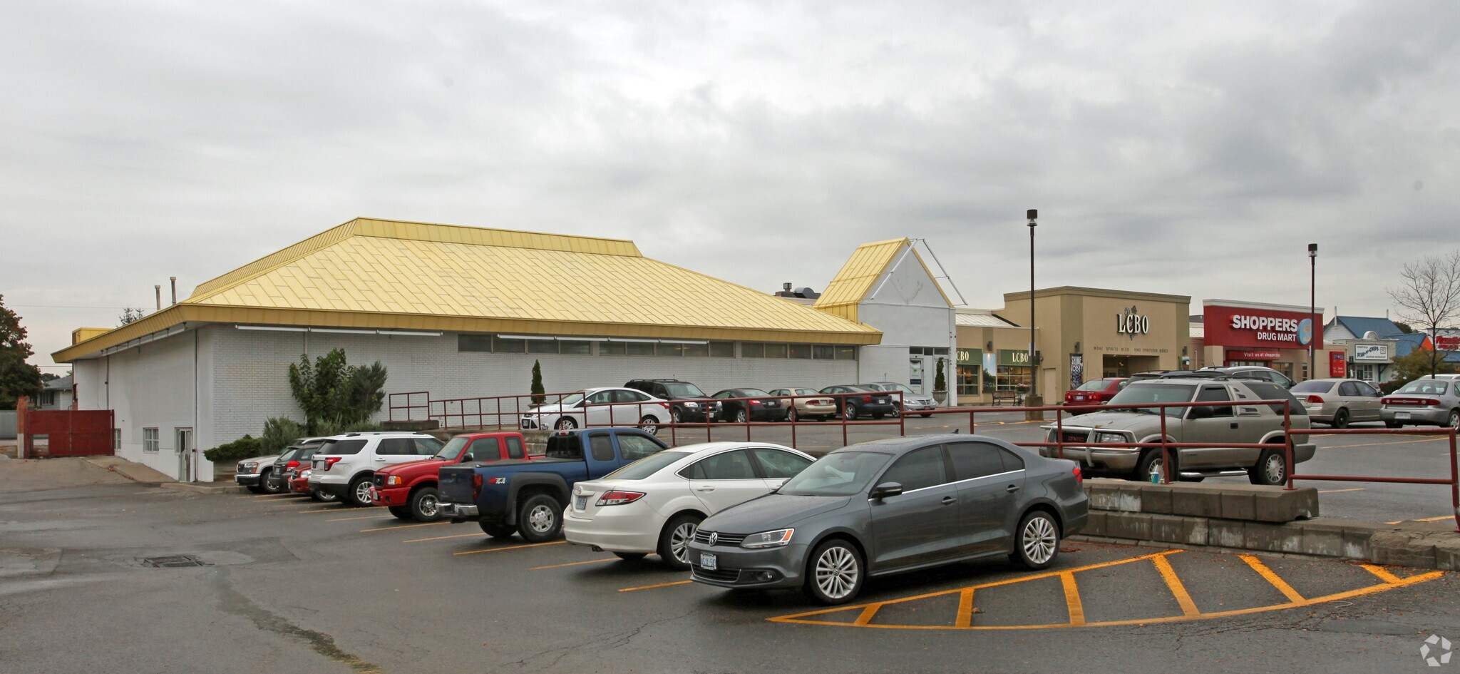 5710 Main St, Whitchurch-Stouffville, ON for Rent