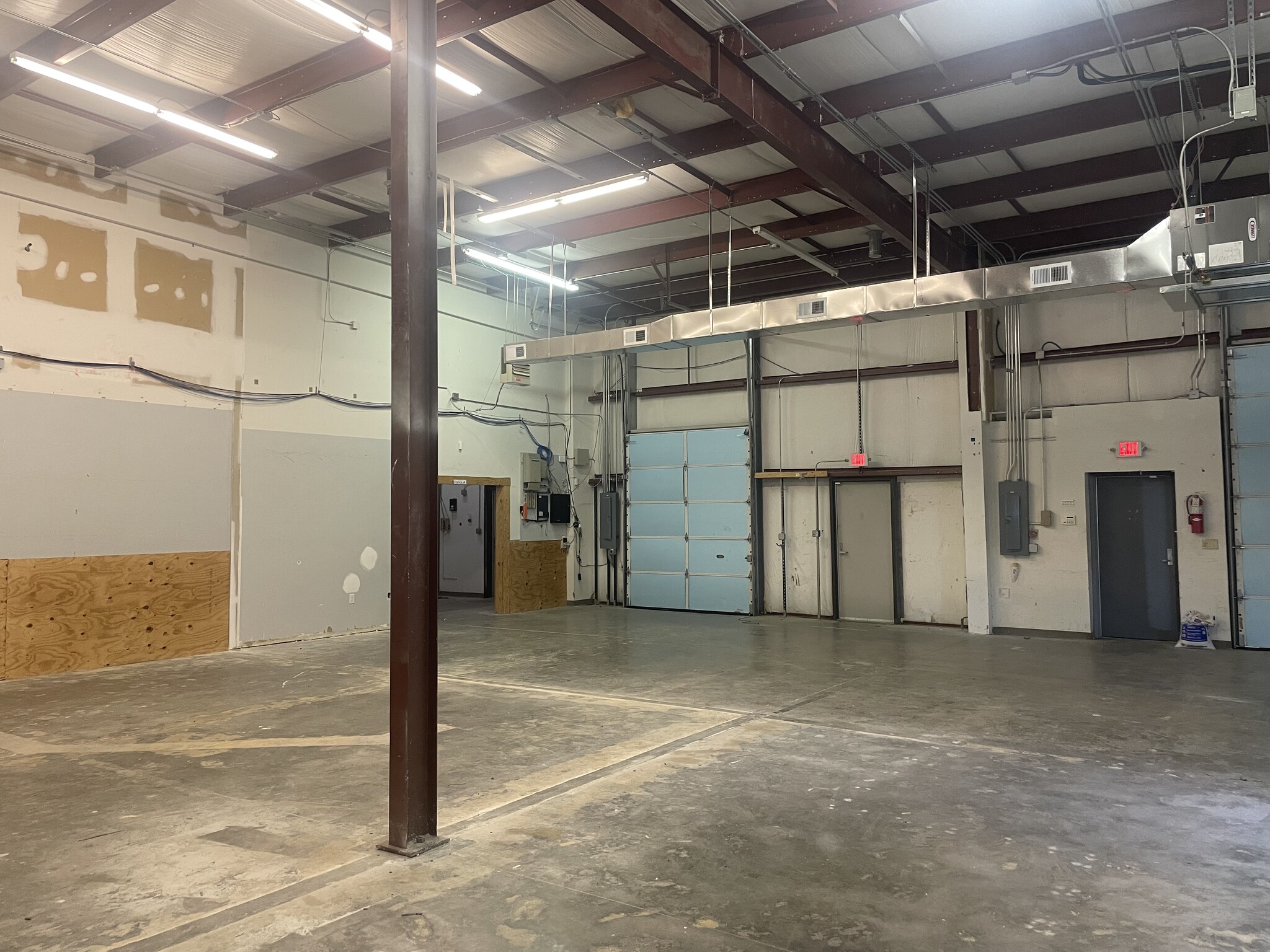121-141 Kitty Hawk Dr, Morrisville, NC for Rent