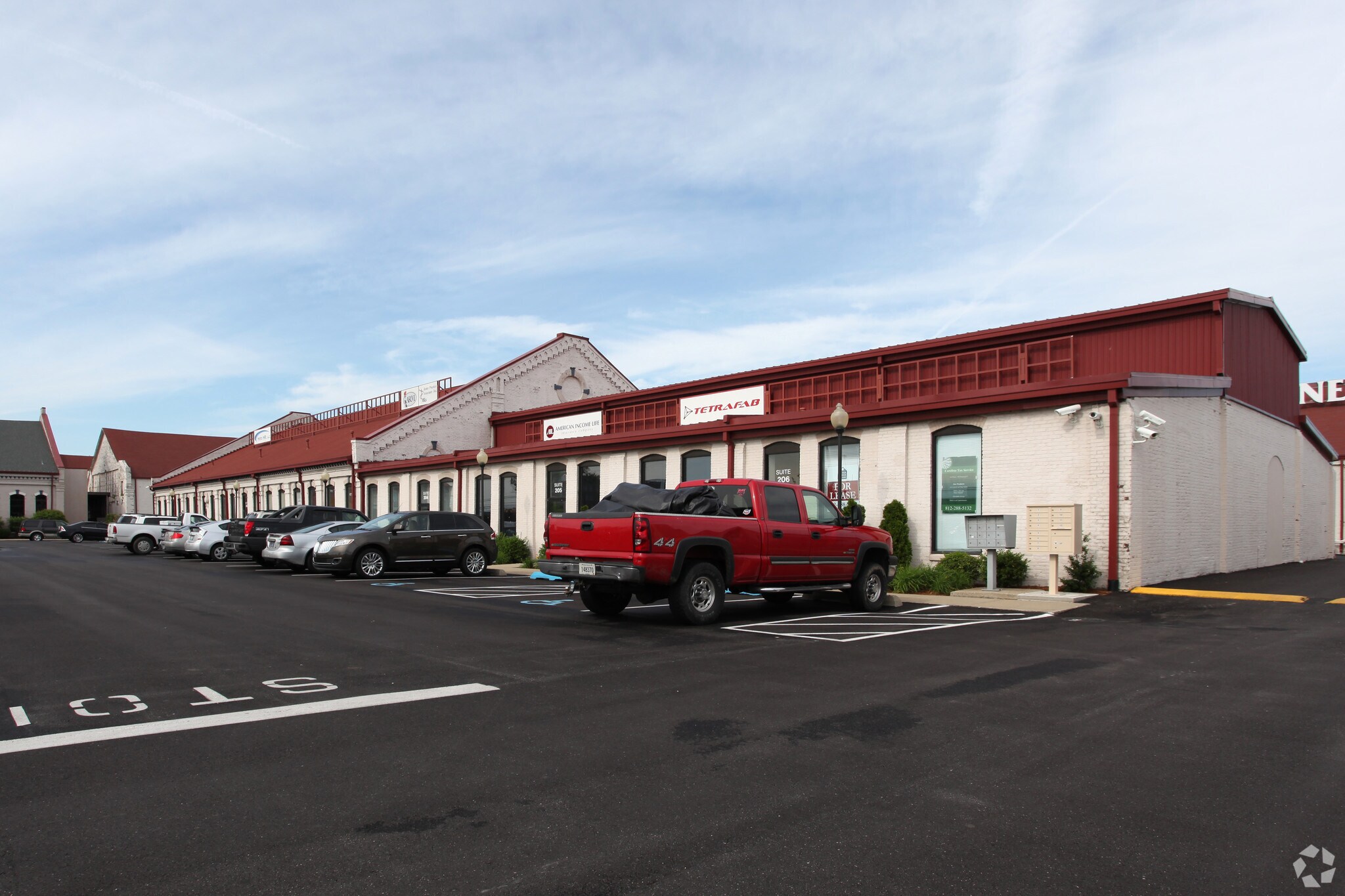 590 Missouri Ave, Jeffersonville, IN for Rent